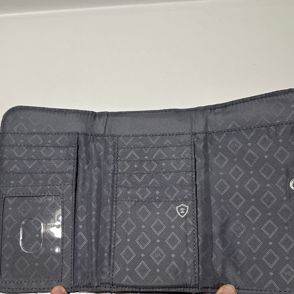 Vera Bradley RFID Wallet – Stellar Paisley Black & White (Retired Pattern 2023) - Picture 7 of 7